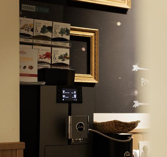 A tailor-made breakfast, with the best coffee and freshly cooked eggs