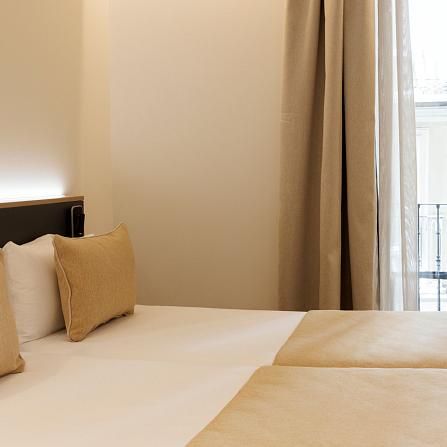 Suite Superior con Balcón