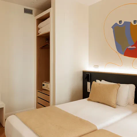 Suite Superior con Balcón